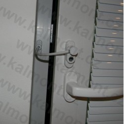 Zámek s ocelovým lankem ø 5mm na okno a balkonové dveře, bílý, 2 klíče